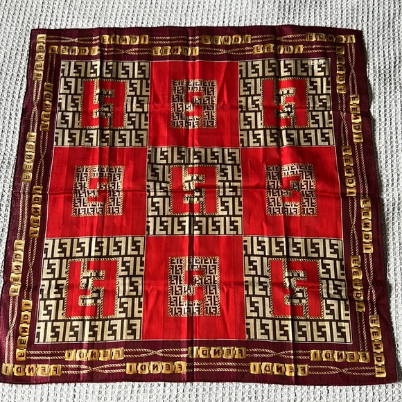 Fendi Zucca Cotton Scarf - Picture 8 of 8